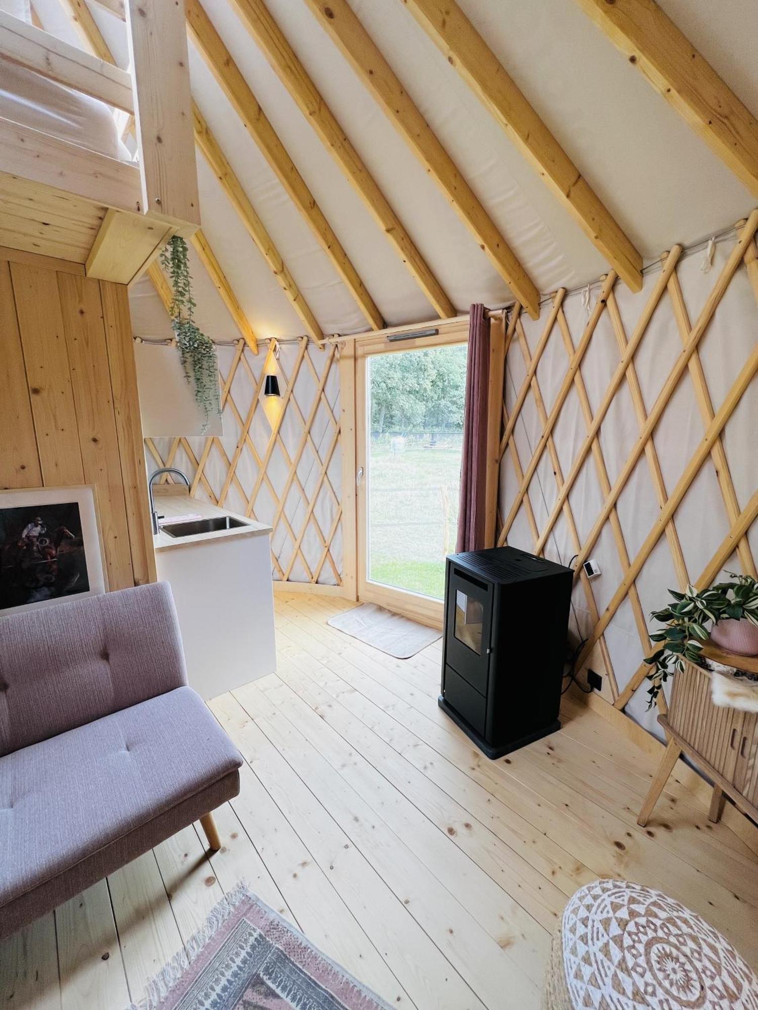 Magnolia Hoeve - Unieke Bestemming Voor Paardenliefhebbers En Bijzondere Overnachtingen In De Natuur Ledeacker Kültér fotó