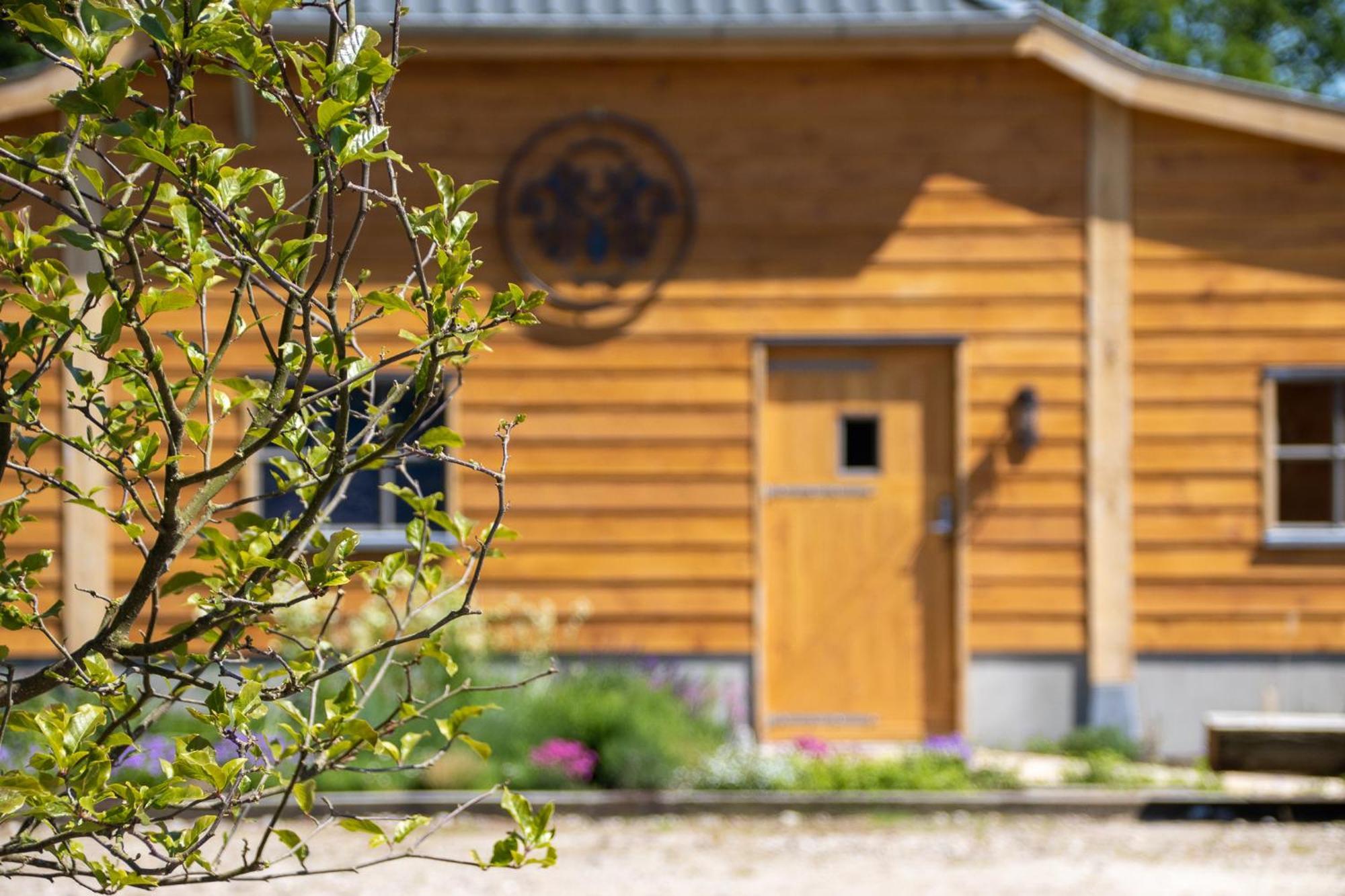 Magnolia Hoeve - Unieke Bestemming Voor Paardenliefhebbers En Bijzondere Overnachtingen In De Natuur Ledeacker Kültér fotó